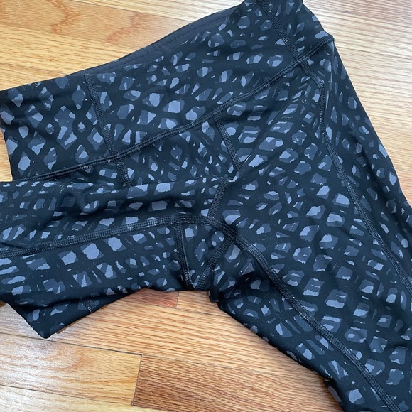 Lululemon Tight Stuff Tight - Rare Pattern! - Picture 6 of 6